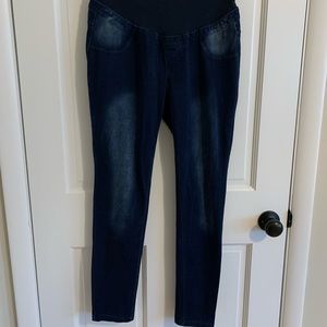 ⭐️Motherhood Maternity | medium wash jeggings size medium